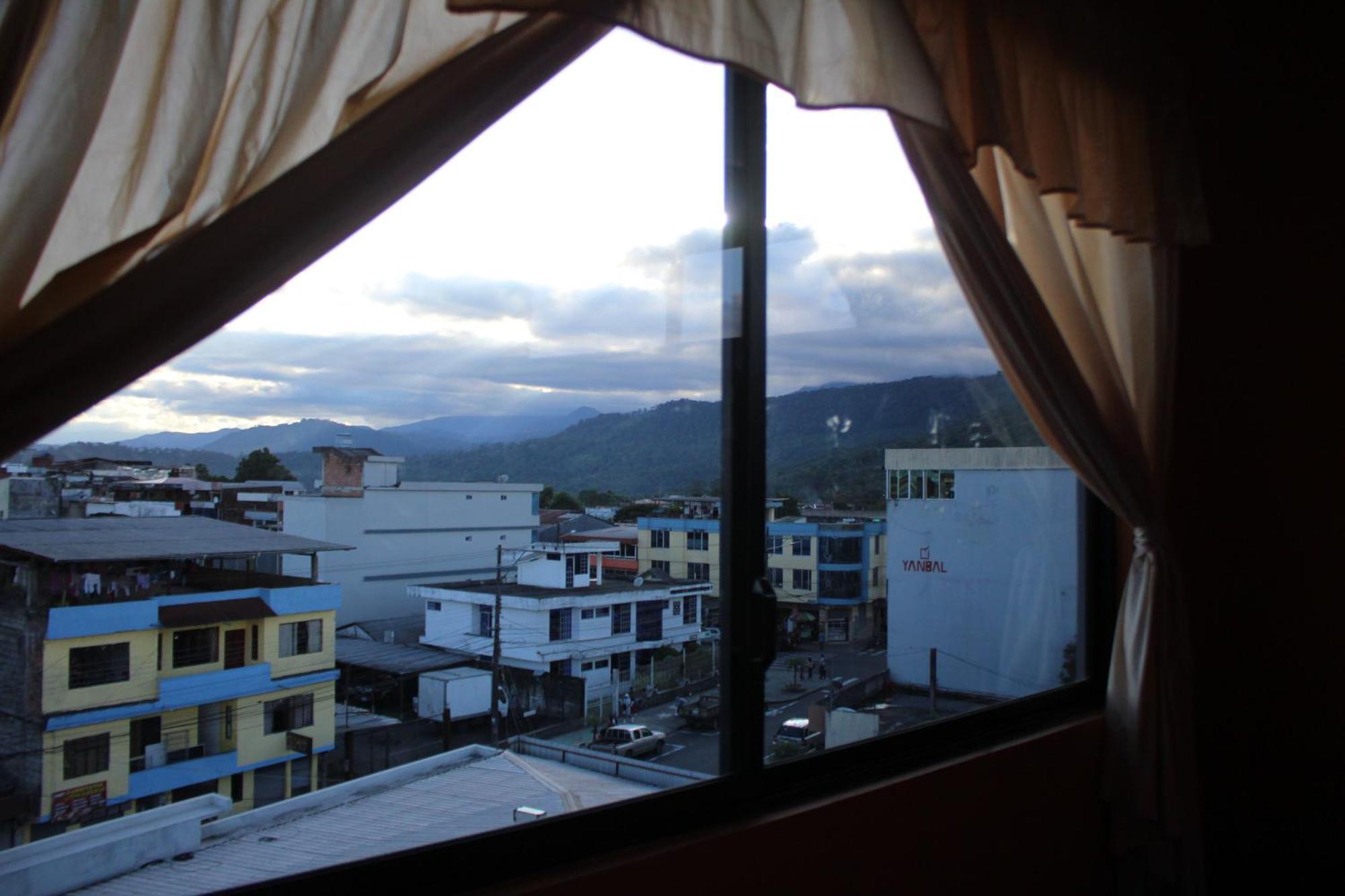 Centro Macas Apartment Bagian luar foto